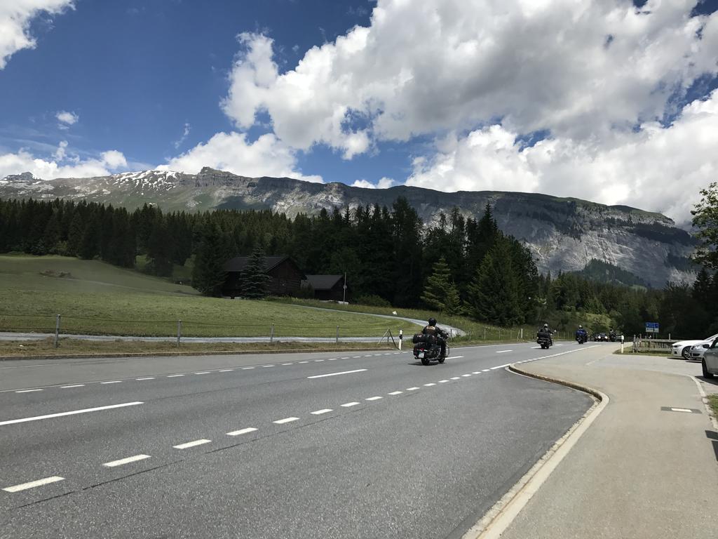 Ferienwohnung Laax Mit Traumblick, Grossem Balkon Und Terrasse Exterior foto