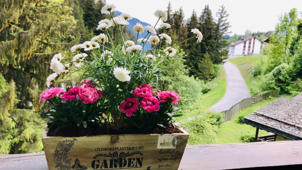 Ferienwohnung Laax Mit Traumblick, Grossem Balkon Und Terrasse Exterior foto